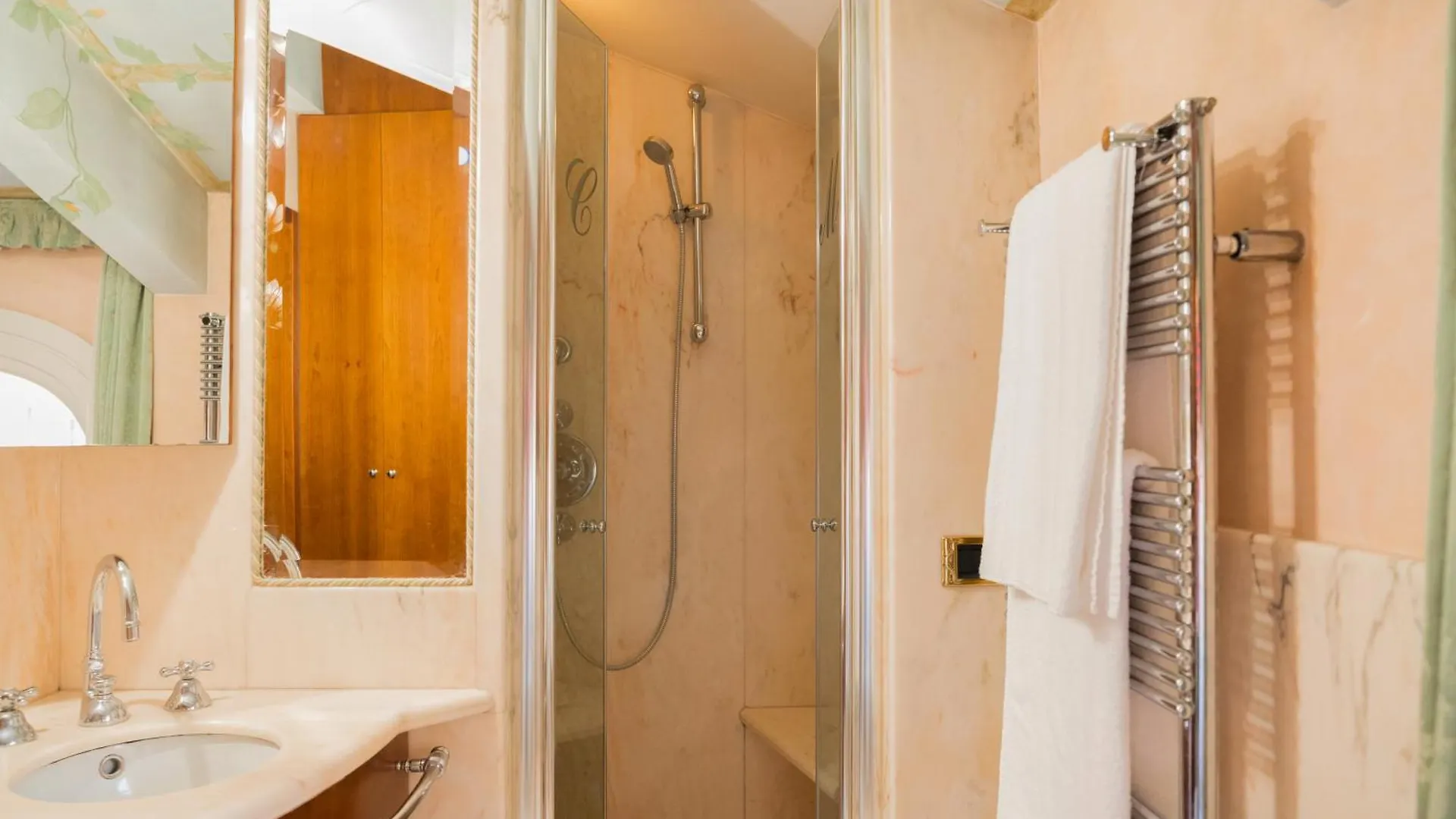 Carbonesi Luxury - Centro Storico Apartment Bologna