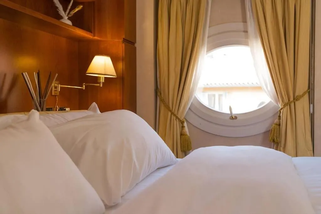 Carbonesi Luxury - Centro Storico Apartment Bologna